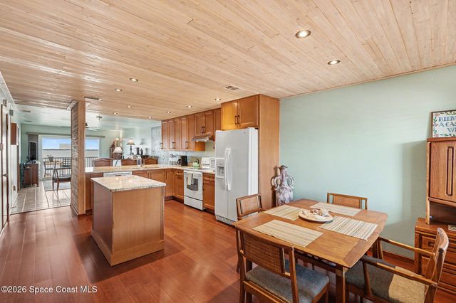 2880 S Atlantic Avenue 202, Cocoa Beach, FL 32931