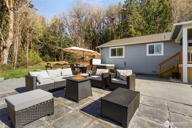 31 E Cove View Drive, Belfair, WA 98528