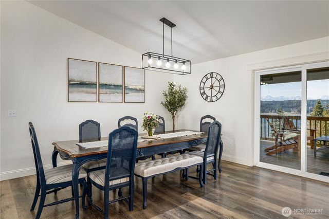 31 E Cove View Drive, Belfair, WA 98528