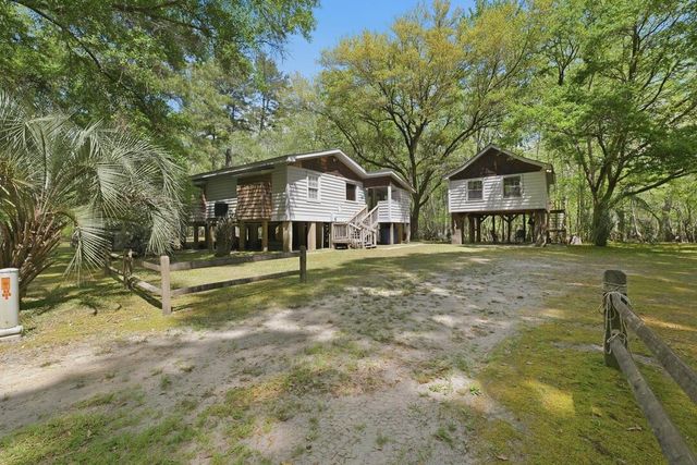 150 Franks Lane, Ridgeville, SC 29472