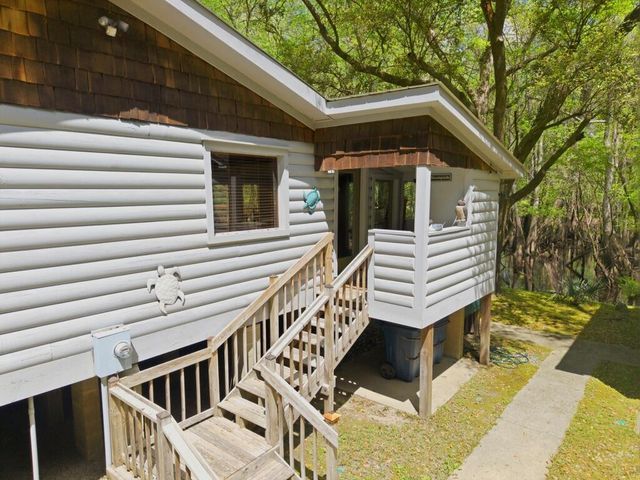 150 Franks Lane, Ridgeville, SC 29472
