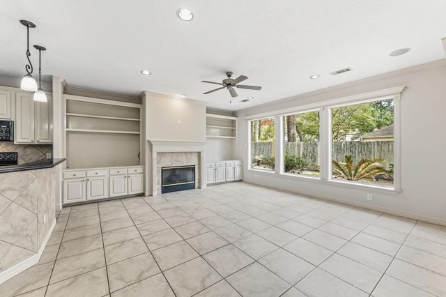 3238 Lazy Lake Lane, Montgomery, TX 77356