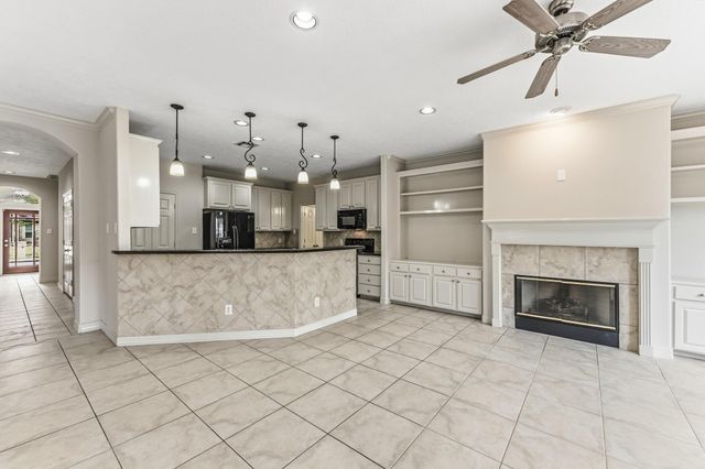 3238 Lazy Lake Lane, Montgomery, TX 77356