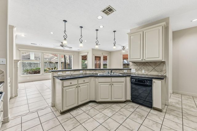 3238 Lazy Lake Lane, Montgomery, TX 77356