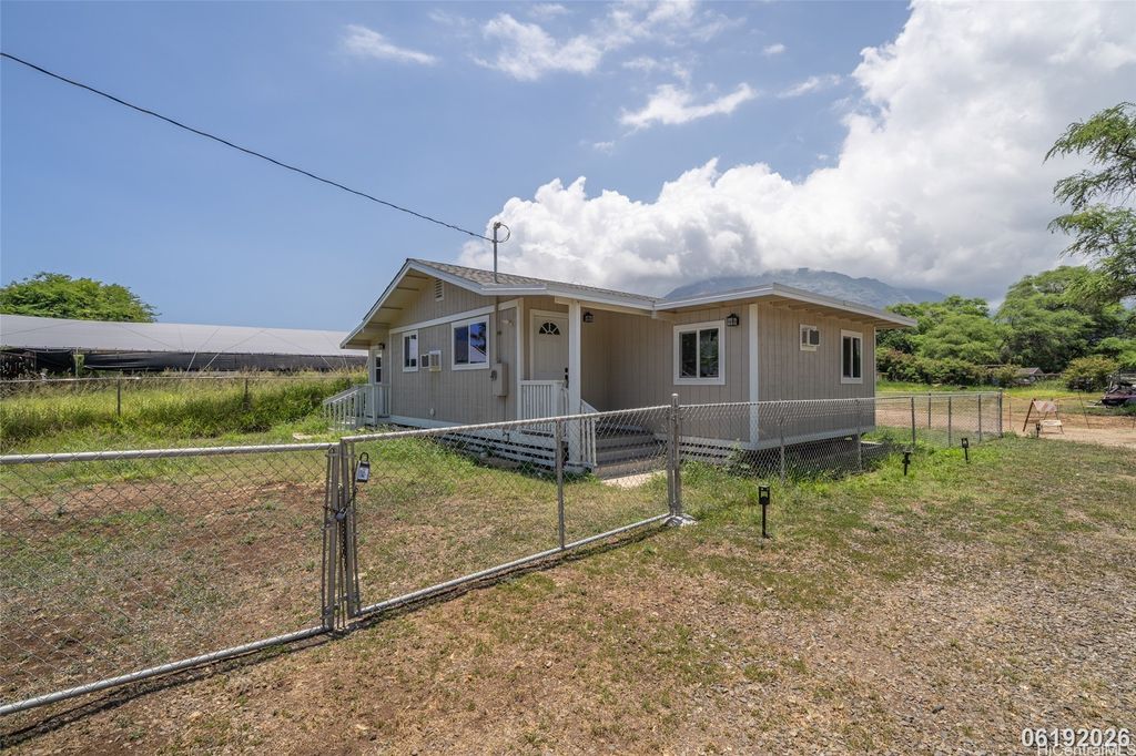 85-50 Farrington Highway A, Waianae, HI 96792