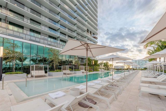 580 72nd St 1012, Miami Beach, FL 33141