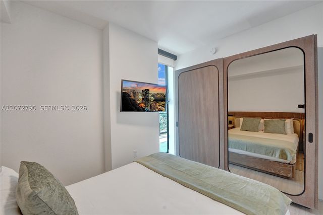580 72nd St 1012, Miami Beach, FL 33141