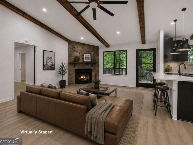 951 Mcclure Drive, Hayesville, NC 28904