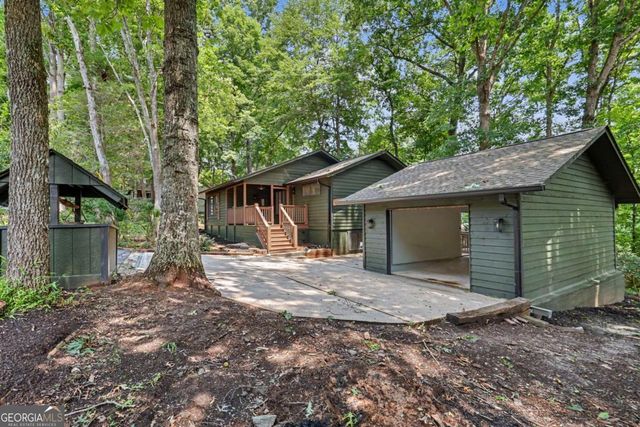 951 Mcclure Drive, Hayesville, NC 28904