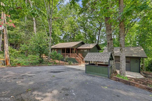 951 Mcclure Drive, Hayesville, NC 28904