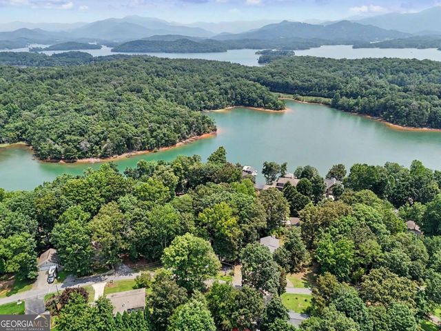 951 Mcclure Drive, Hayesville, NC 28904