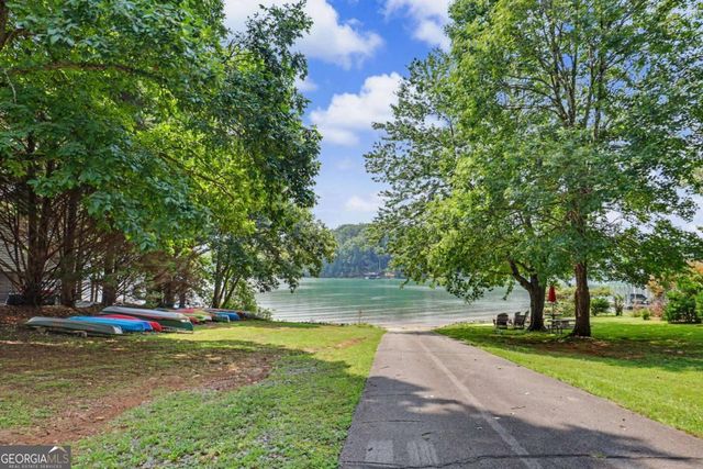 951 Mcclure Drive, Hayesville, NC 28904