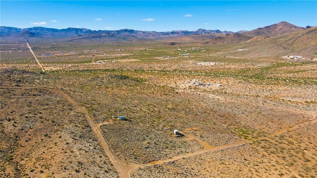 Lot 8 Laguna Rd., Golden Valley, AZ 86413