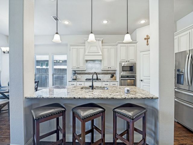 1011 Walford Drive, Forney, TX 75126