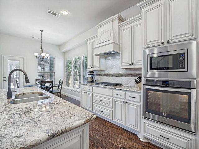 1011 Walford Drive, Forney, TX 75126