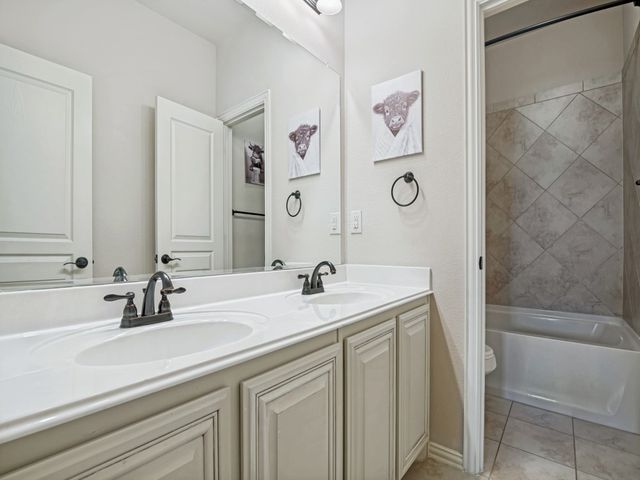 1011 Walford Drive, Forney, TX 75126