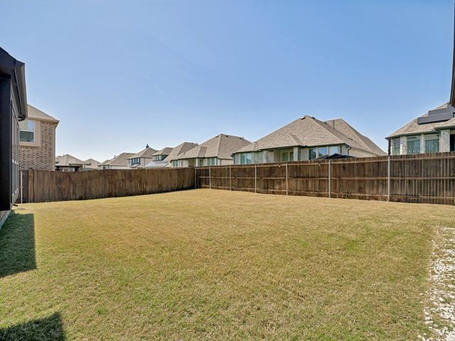 1011 Walford Drive, Forney, TX 75126