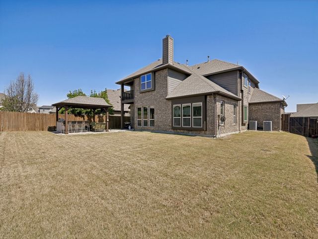 1011 Walford Drive, Forney, TX 75126