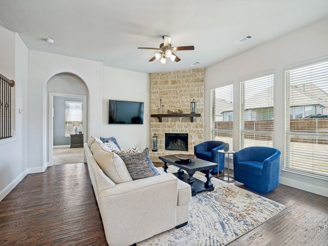 1011 Walford Drive, Forney, TX 75126