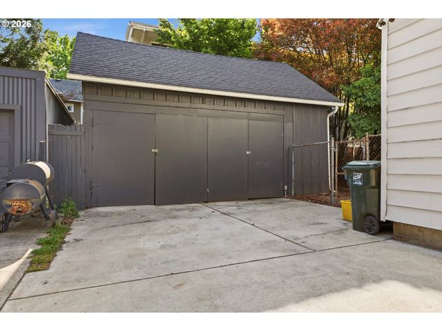 2237 Ne 14TH Ave, Portland, OR 97212