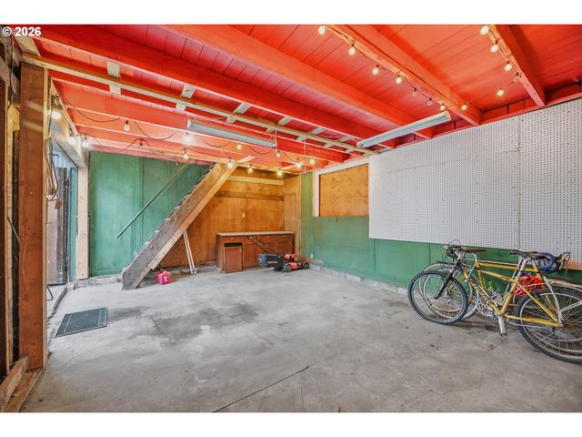 2237 Ne 14TH Ave, Portland, OR 97212