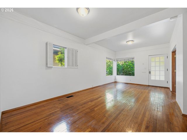 2237 Ne 14TH Ave, Portland, OR 97212