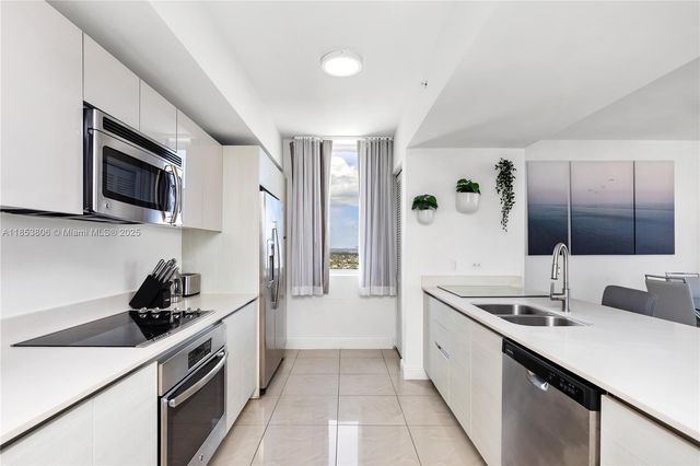 2600 E Hallandale Beach Blvd 2702, Hallandale Beach, FL 33009