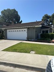 12 Blackswan, Irvine, CA 92604