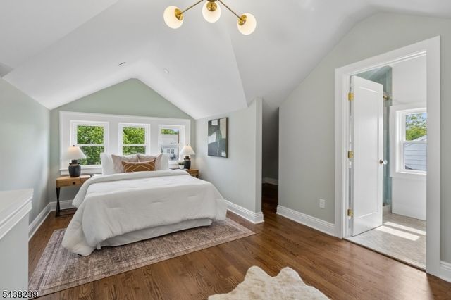 98 Midland Blvd, Maplewood Twp., NJ 07040