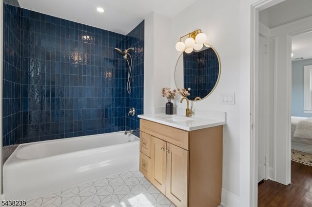 98 Midland Blvd, Maplewood Twp., NJ 07040