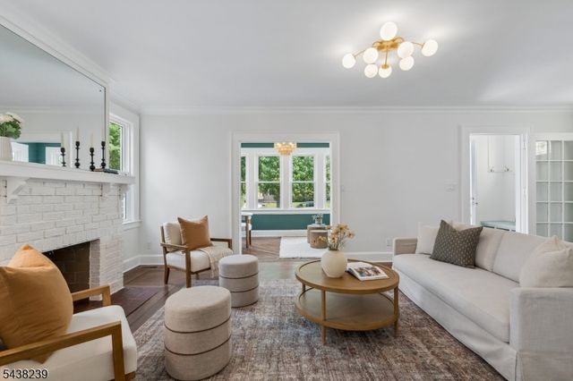98 Midland Blvd, Maplewood Twp., NJ 07040