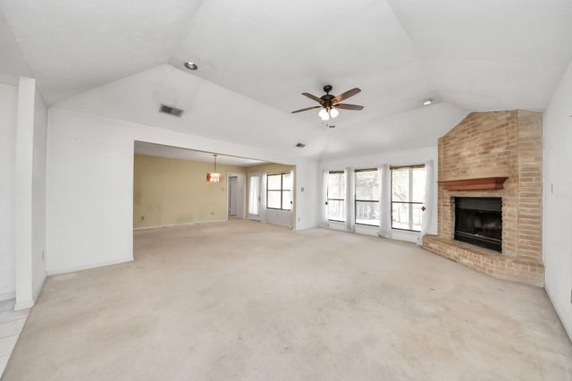 5415 Raintree Drive, Missouri City, TX 77459