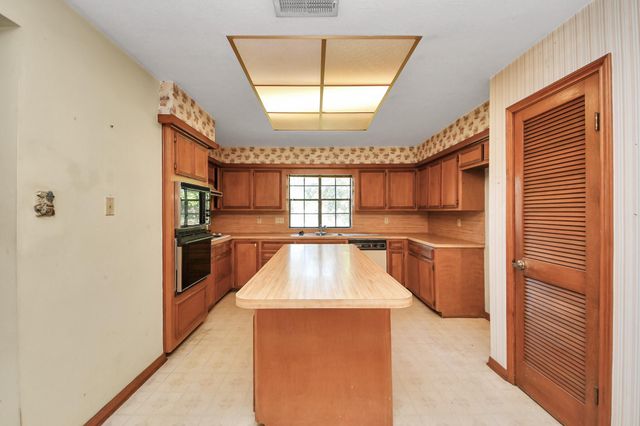 5415 Raintree Drive, Missouri City, TX 77459