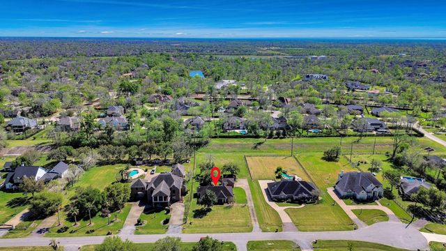 5415 Raintree Drive, Missouri City, TX 77459