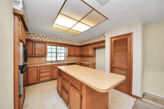 5415 Raintree Drive, Missouri City, TX 77459