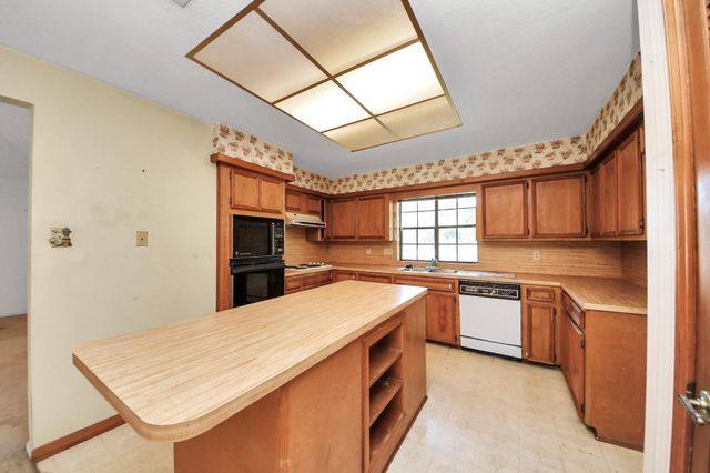 5415 Raintree Drive, Missouri City, TX 77459