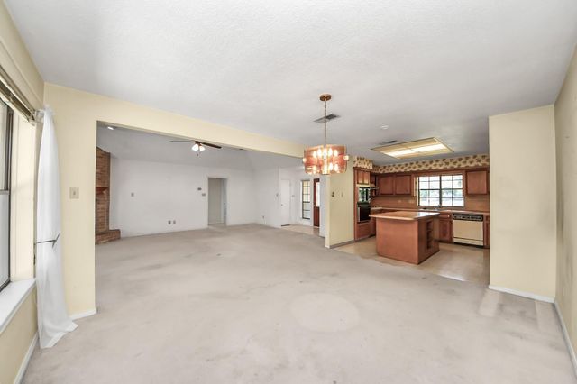 5415 Raintree Drive, Missouri City, TX 77459