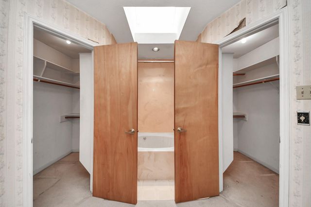 5415 Raintree Drive, Missouri City, TX 77459