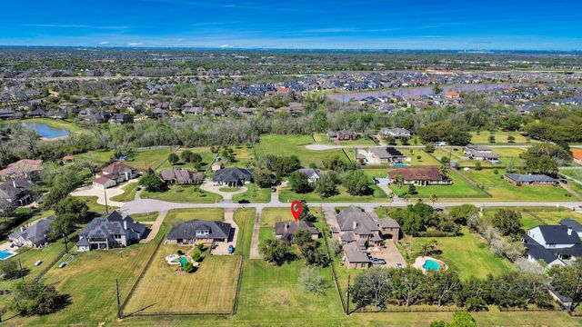 5415 Raintree Drive, Missouri City, TX 77459