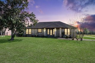 5415 Raintree Drive, Missouri City, TX 77459