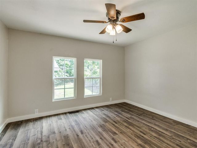 529 S 2nd Avenue, Purcell, OK 73080