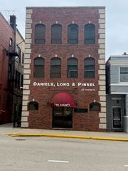 7 S County Street, Waukegan, IL 60085