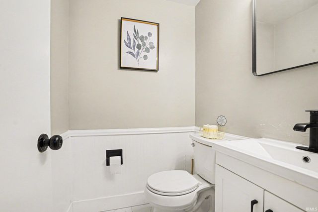 52770 Arbor Drive, South Bend, IN 46635