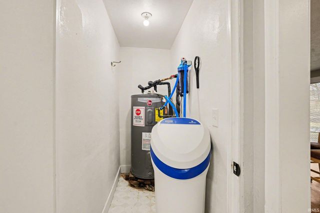 52770 Arbor Drive, South Bend, IN 46635