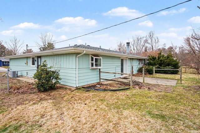 52770 Arbor Drive, South Bend, IN 46635