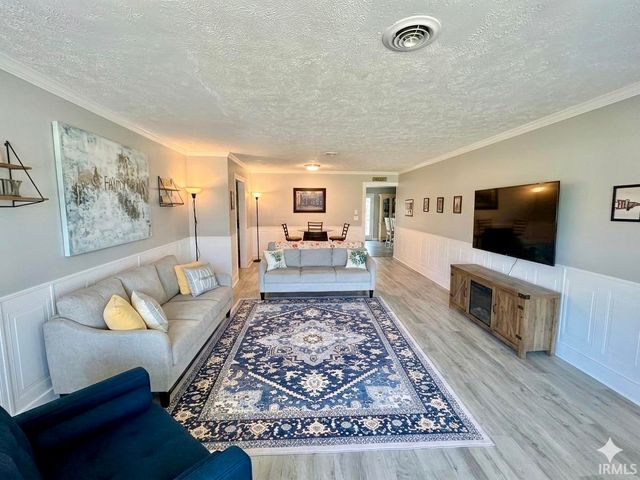 52770 Arbor Drive, South Bend, IN 46635