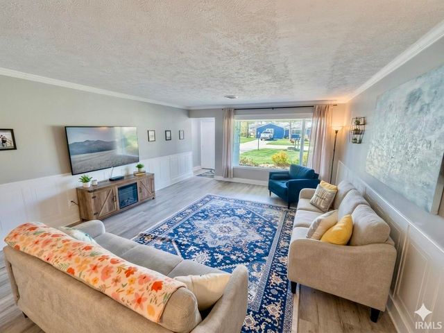 52770 Arbor Drive, South Bend, IN 46635