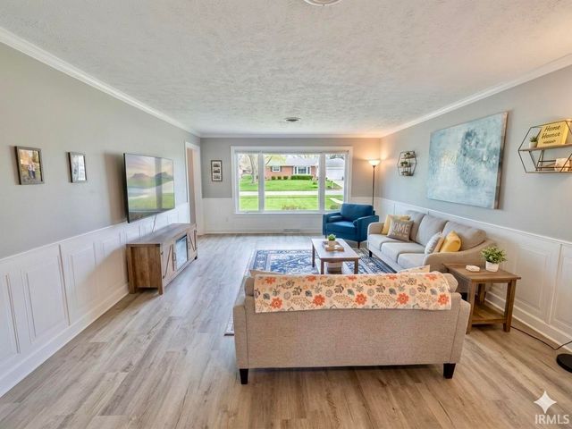 52770 Arbor Drive, South Bend, IN 46635