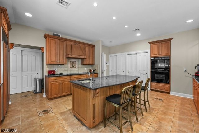 1 Southern Slope Ter, Mendham Twp., NJ 07960