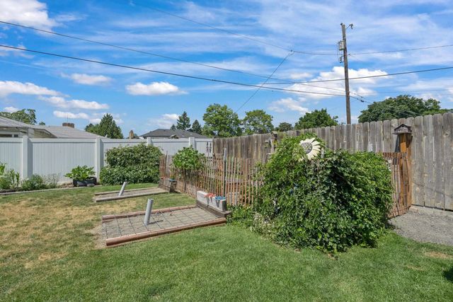 3021 N Girard Rd, Spokane, WA 99212